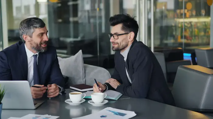 Płynność finansowa w 4h? Jak pożyczki pod zastaw nieruchomości ratują budżety firm